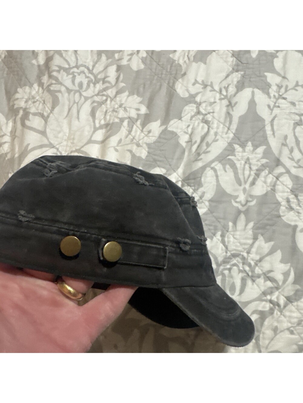 Distressed Grey Hat - Picture 5 of 9